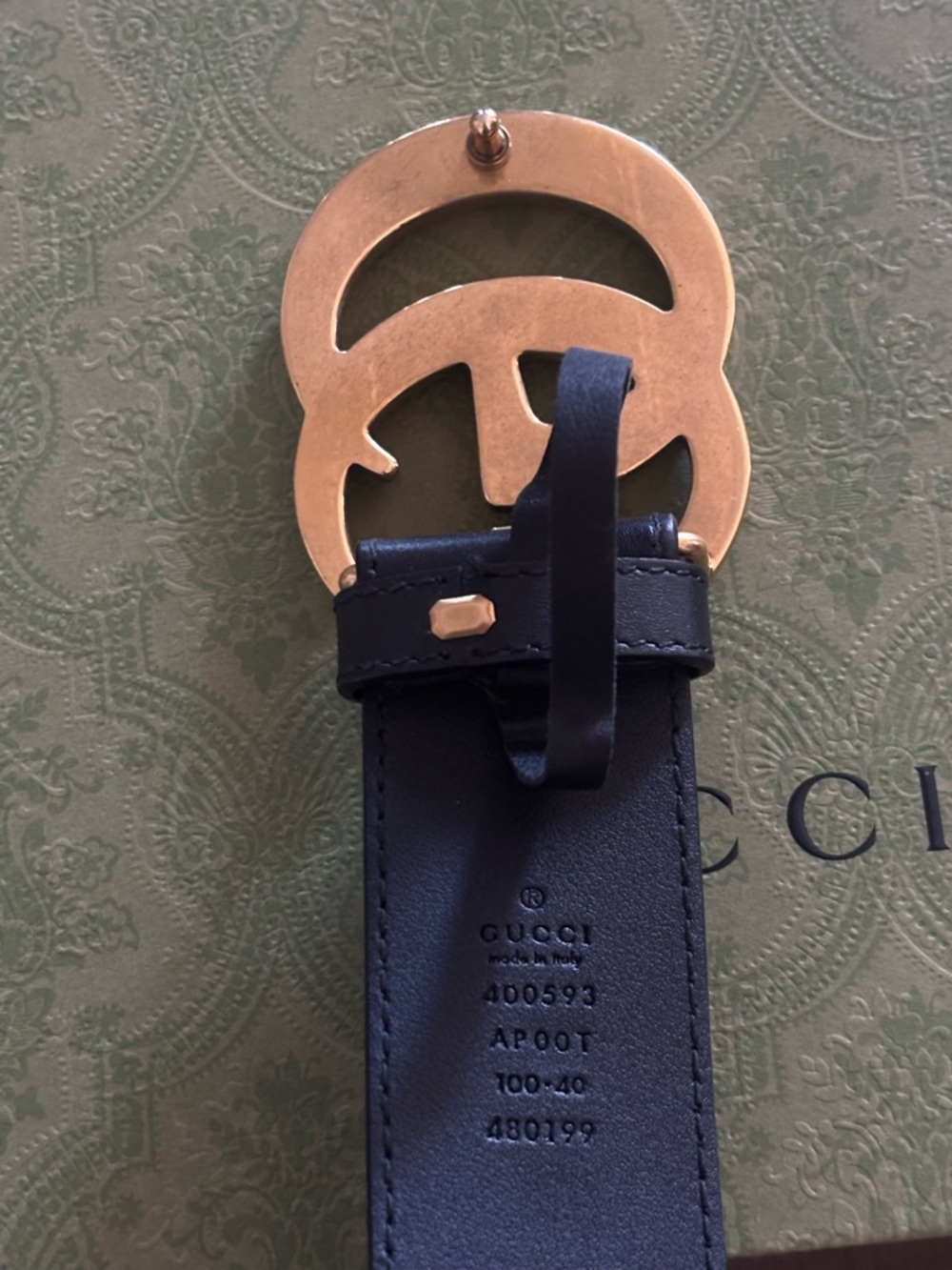 Gucci Black Leather Belt with Gold Double G Hardware - Picture 5 of 12